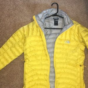 Women’s The North Face lightweight jacket